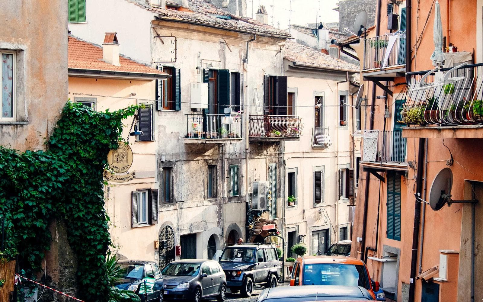 Bridger Canyon Timber Cabin 1